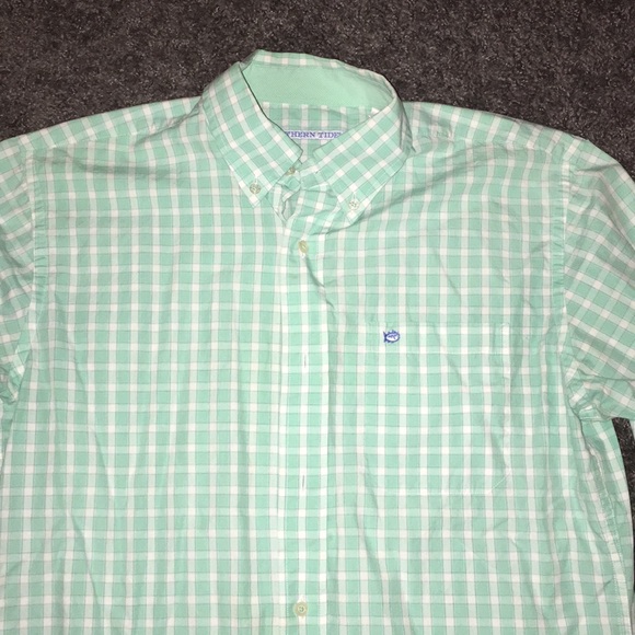 Southern tide button up shirt - Picture 3 of 3